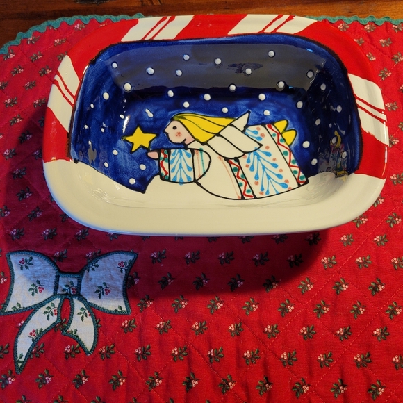 Beautiful hand painted ceramic Christmas Serving Dish - Picture 3 of 6